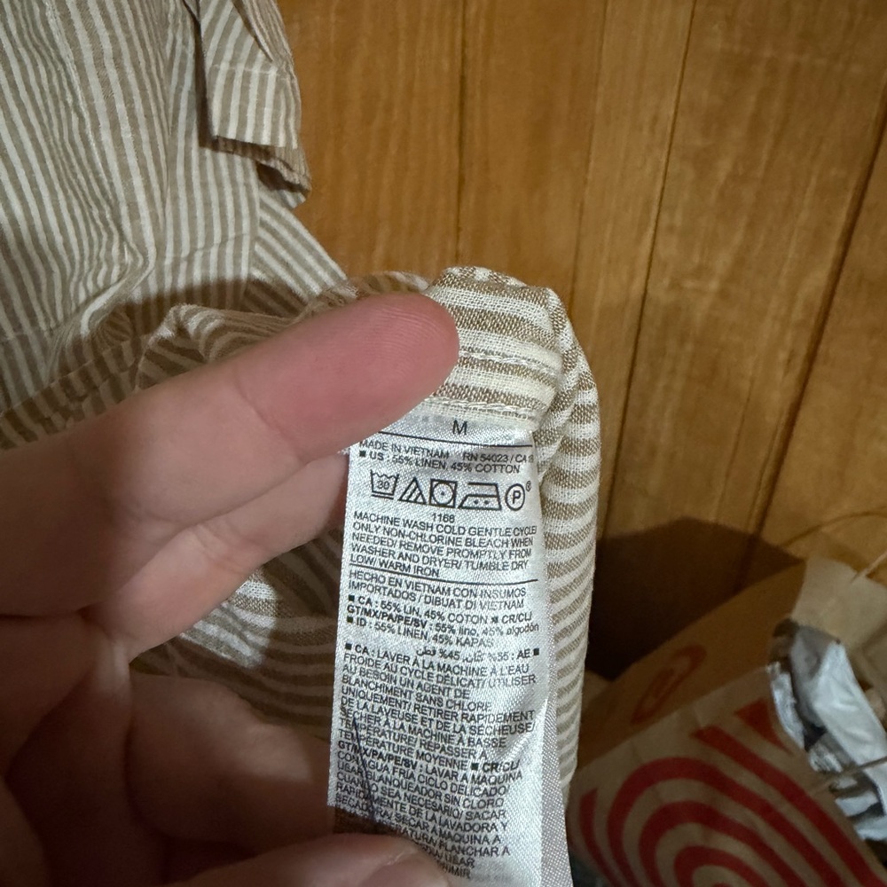 Old Navy Men's Tan Striped Casual Shirt - Picture 4 of 5